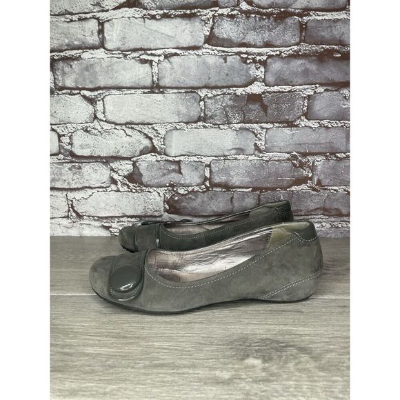 ECCO Grey Suede Leather Button Detail Ballet Casual Flats Women Sz 38EU/7.5M US - Picture 1 of 16